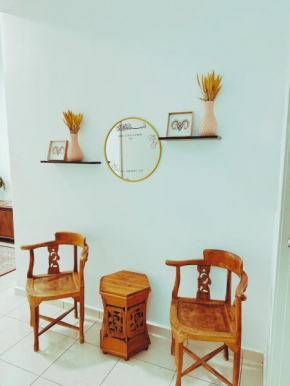 Fallem's Homestay Melaka I 4 ROOMS I FULLY AIRCOND I 9 PAX I FREE WIFI I NETFLIX I INTEX POOL